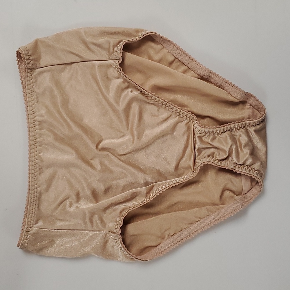 Vintage Vassarette Hi-Cut
